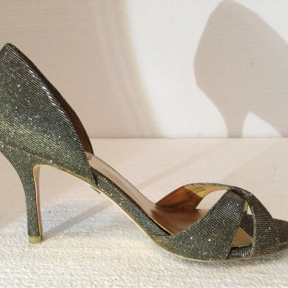 Badgley Mischka Silver Glitter D’Orsay Heels Strappy Evening Pumps 7